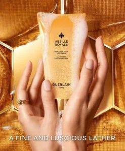 Guerlain Cleansers & Toners^Abeille Royale Cleansing Care-in-Mousse 175ml