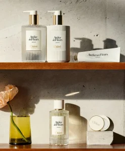 Chloé Moisturisers^Atelier des Fleurs Santalum Perfumed Body Lotion 300ml