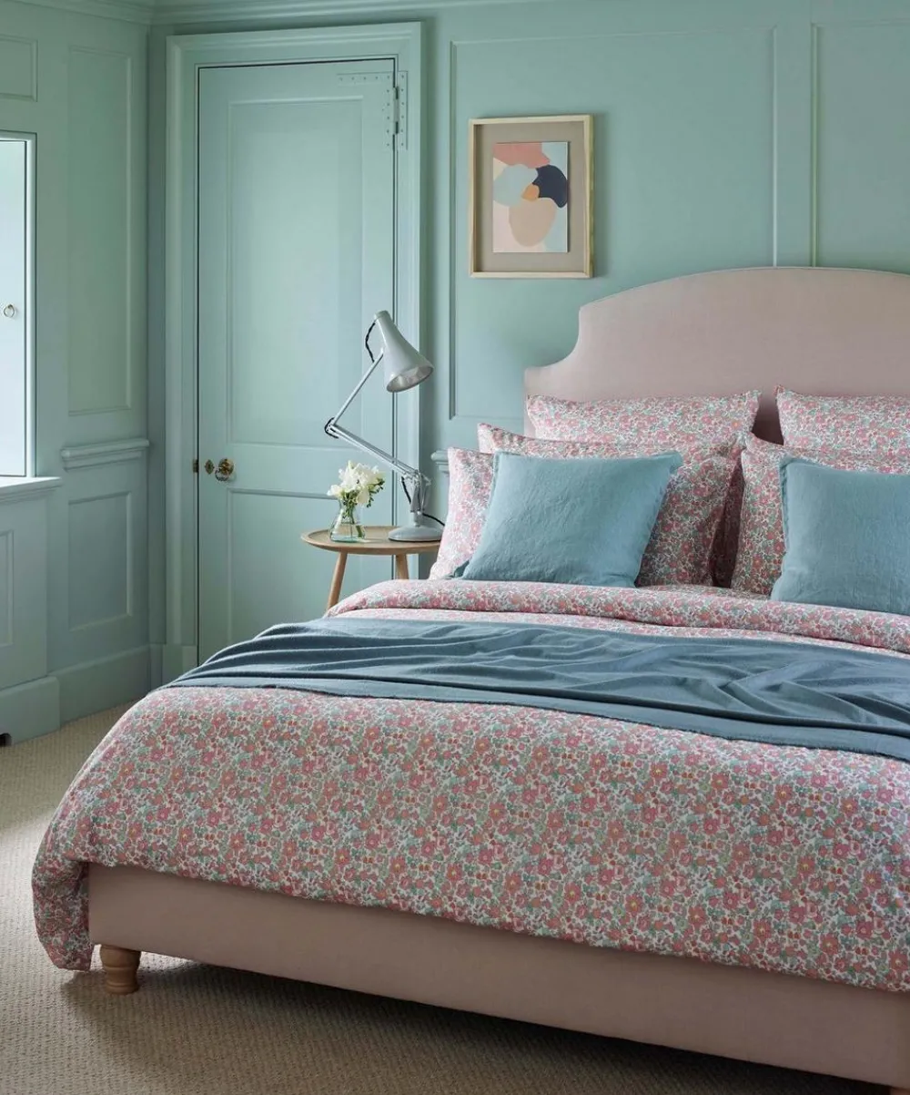 Liberty Bedding|Bedroom^Betsy Pink Tana Lawn™ Super King Duvet Set