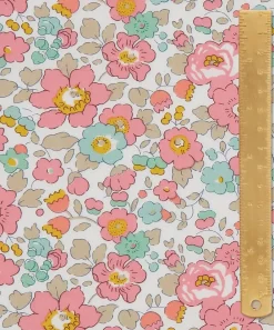 Liberty Fabrics Classic Tana Lawn|Tana Lawn™ Cotton^Betsy Tana Lawn™ Cotton