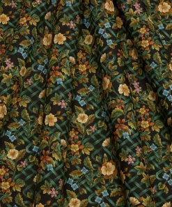 Liberty Fabrics Tana Lawn™ Cotton^Botanical Knot Tana Lawn™ Cotton