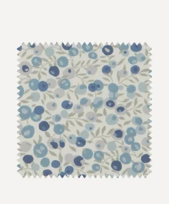 Liberty Interiors Furnishing Fabrics^Fabric Swatch - Wiltshire Blossom Cotton in Flax Flower