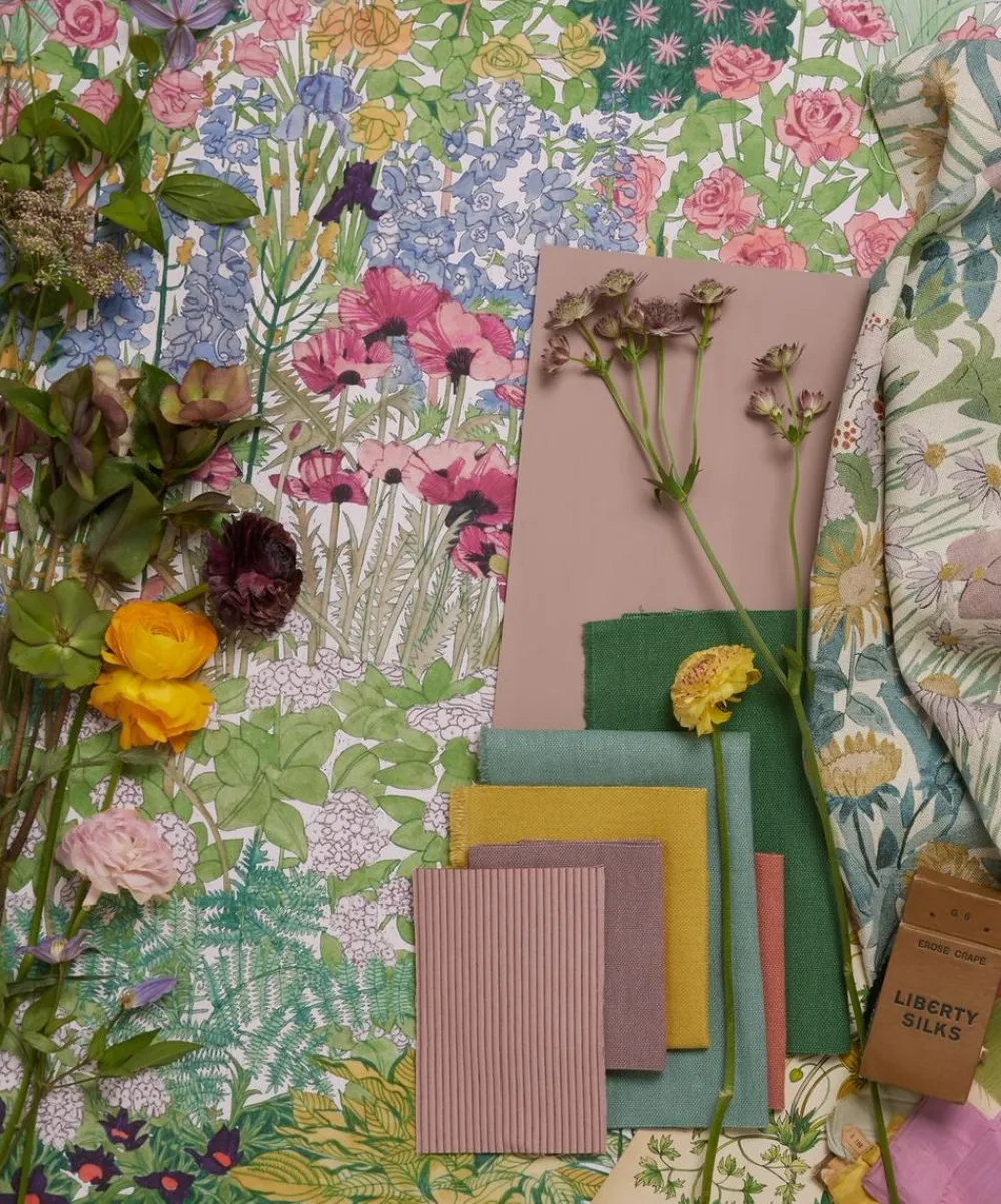 Liberty Interiors Furnishing Fabrics^Faria Flowers Wycombe Linen in Lichen