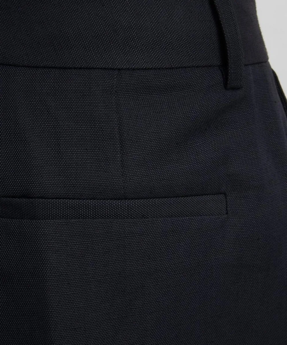 Studio Nicholson Shorts^Fowld Linen Shorts