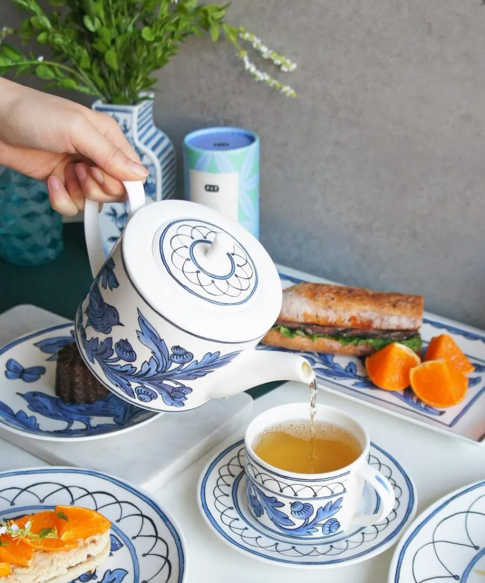 Twig New York Glass & Drinksware^Heritage Blue Bird Teapot