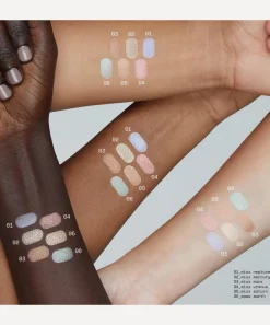r.e.m. beauty Complexion^Interstellar Highlighter Topper 8g