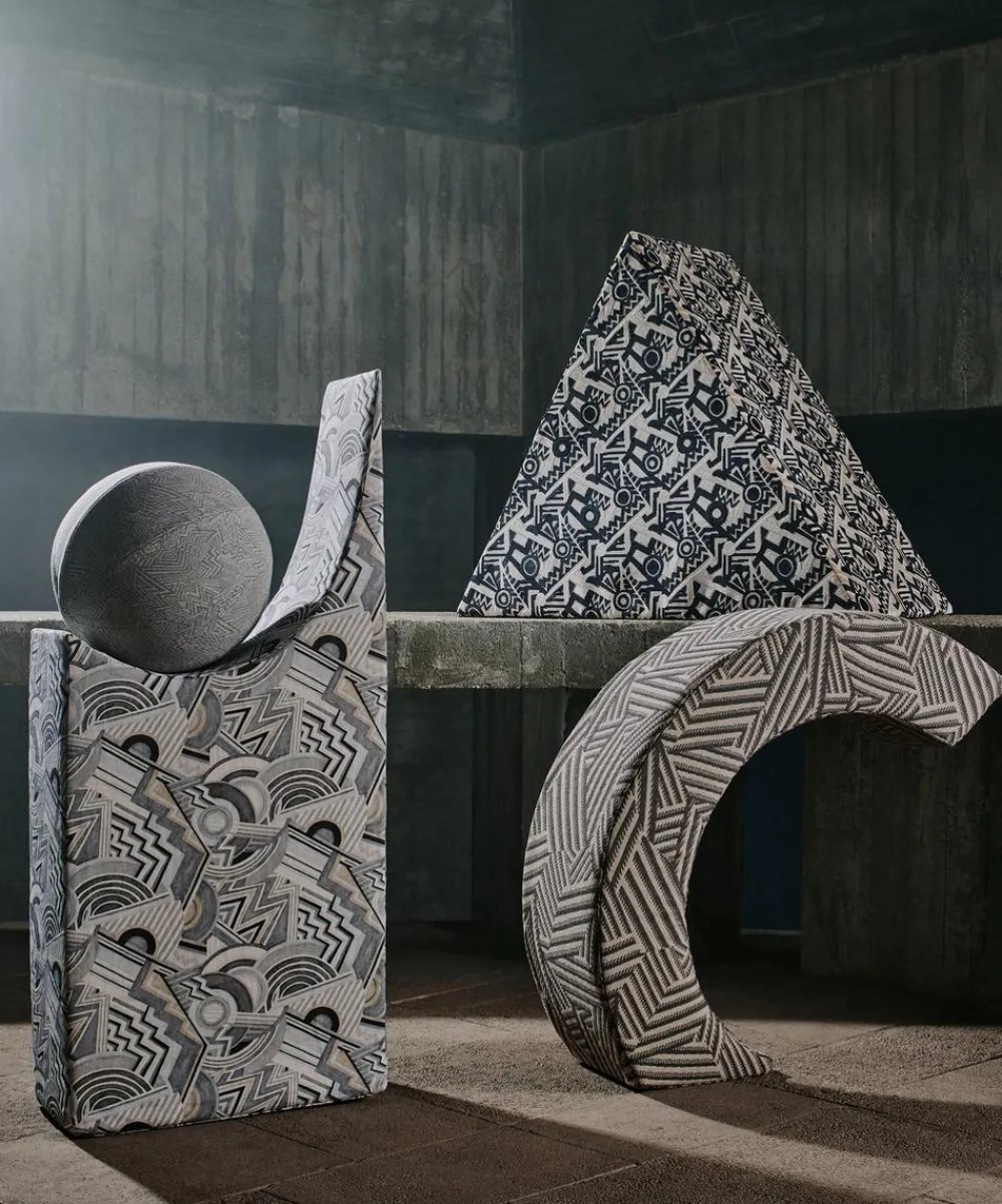 Liberty Interiors Furnishing Fabrics^Paramount Linen in Piccadilly