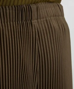 HOMME PLISSÉ ISSEY MIYAKE Trousers^PLEATS BOTTOMS 3 Flared-Leg Trousers