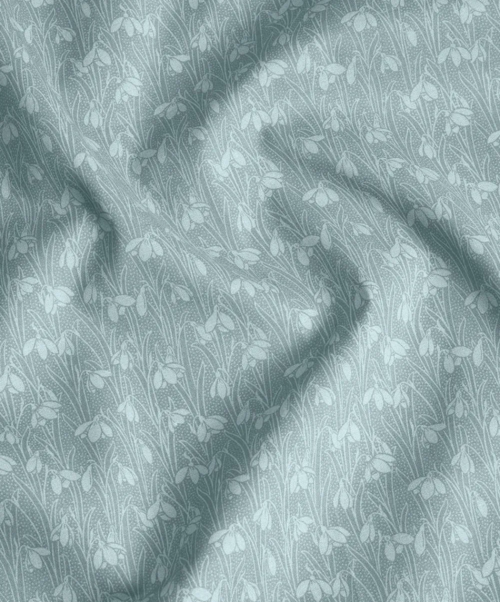 Liberty Fabrics Cotton For Quilting^Polar Grey Snowdrop Spot Lasenby Quilting Cotton