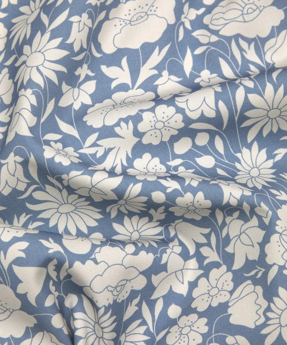 Liberty Interiors Furnishing Fabrics^Poppy Grace Cotton in Flax Flower