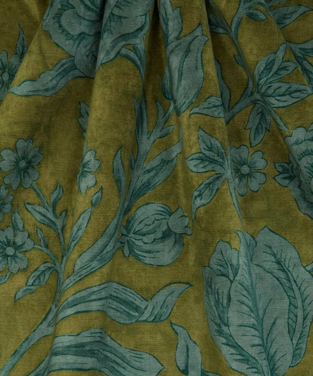 Liberty Interiors Furnishing Fabrics^Sambourne Vine Downley Velvet in Kelp