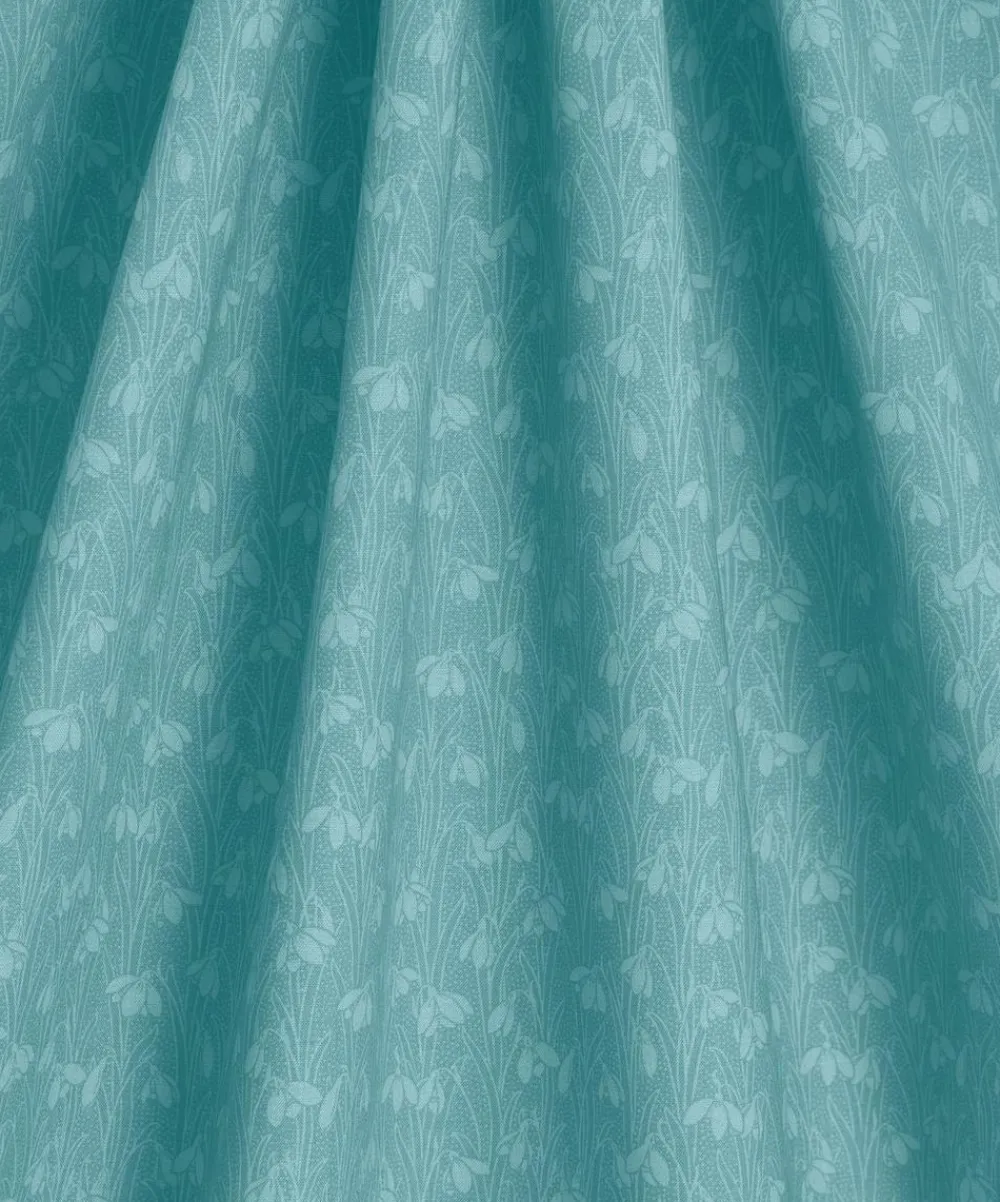 Liberty Fabrics Cotton For Quilting^Steely Sky Snowdrop Spot Lasenby Quilting Cotton