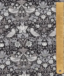 Liberty Fabrics Classic Tana Lawn|Tana Lawn™ Cotton^Strawberry Thief Tana Lawn™ Cotton