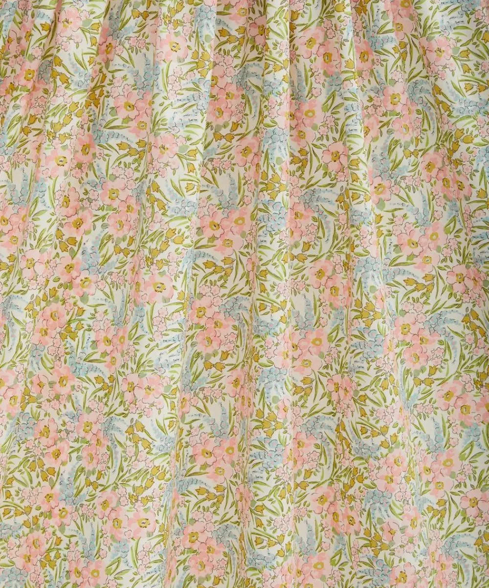 Liberty Fabrics Classic Tana Lawn|Tana Lawn™ Cotton^Swirling Petals Tana Lawn™ Cotton