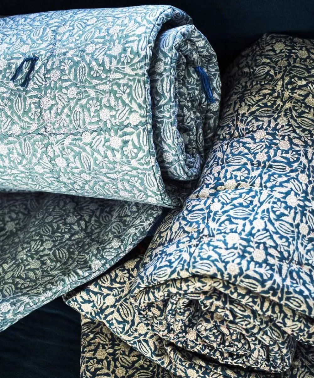Caravane Living Room^Tulipan Sofa Cover