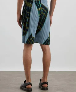 HOMME PLISSÉ ISSEY MIYAKE Shorts^WINDSWEPT PLAID Pleated Shorts